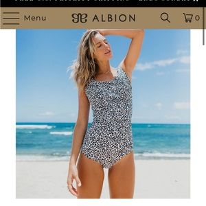 Albion Fit Savannah One Piece Swimsuit Large Leopard Cheetah